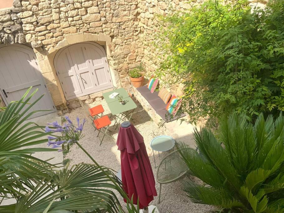 Le Clos Du Rempart - 2 A 4 Pers. Saint-Restitut Luaran gambar