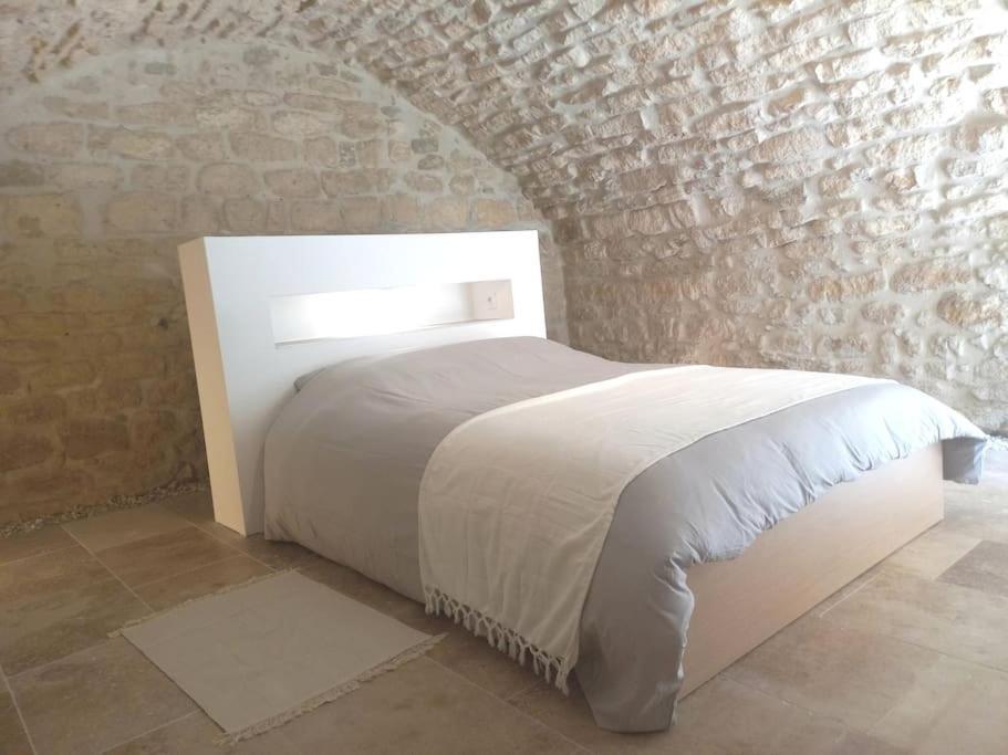Le Clos Du Rempart - 2 A 4 Pers. Saint-Restitut Luaran gambar
